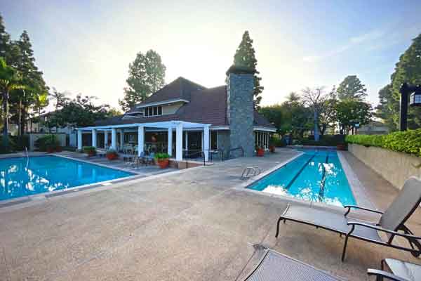 Windemere condos and townhomes in Plaza Del Amo Torrance